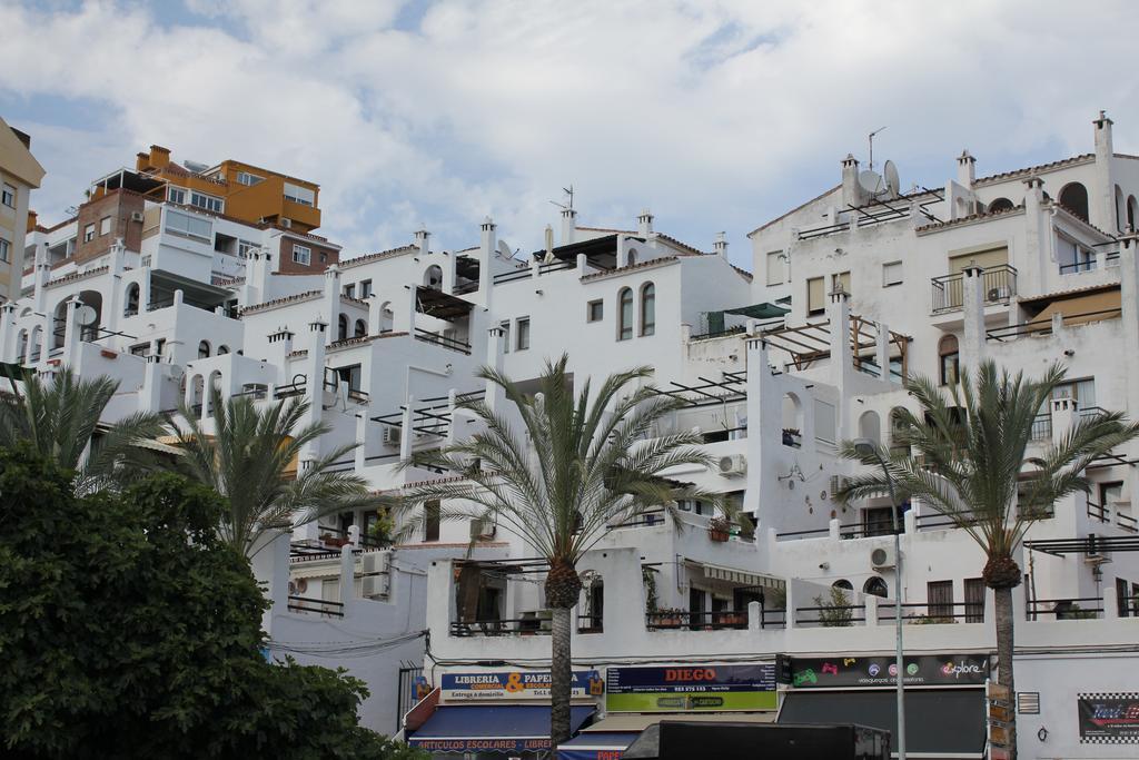 Apartamento Turístico Pueblo Evita Benalmádena Exterior foto